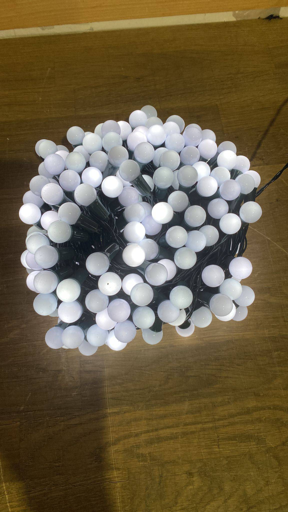 240 Ice white LED Berry String lights Green cable - Garden Lights - Fit for a 6ft Christmas tree 2469