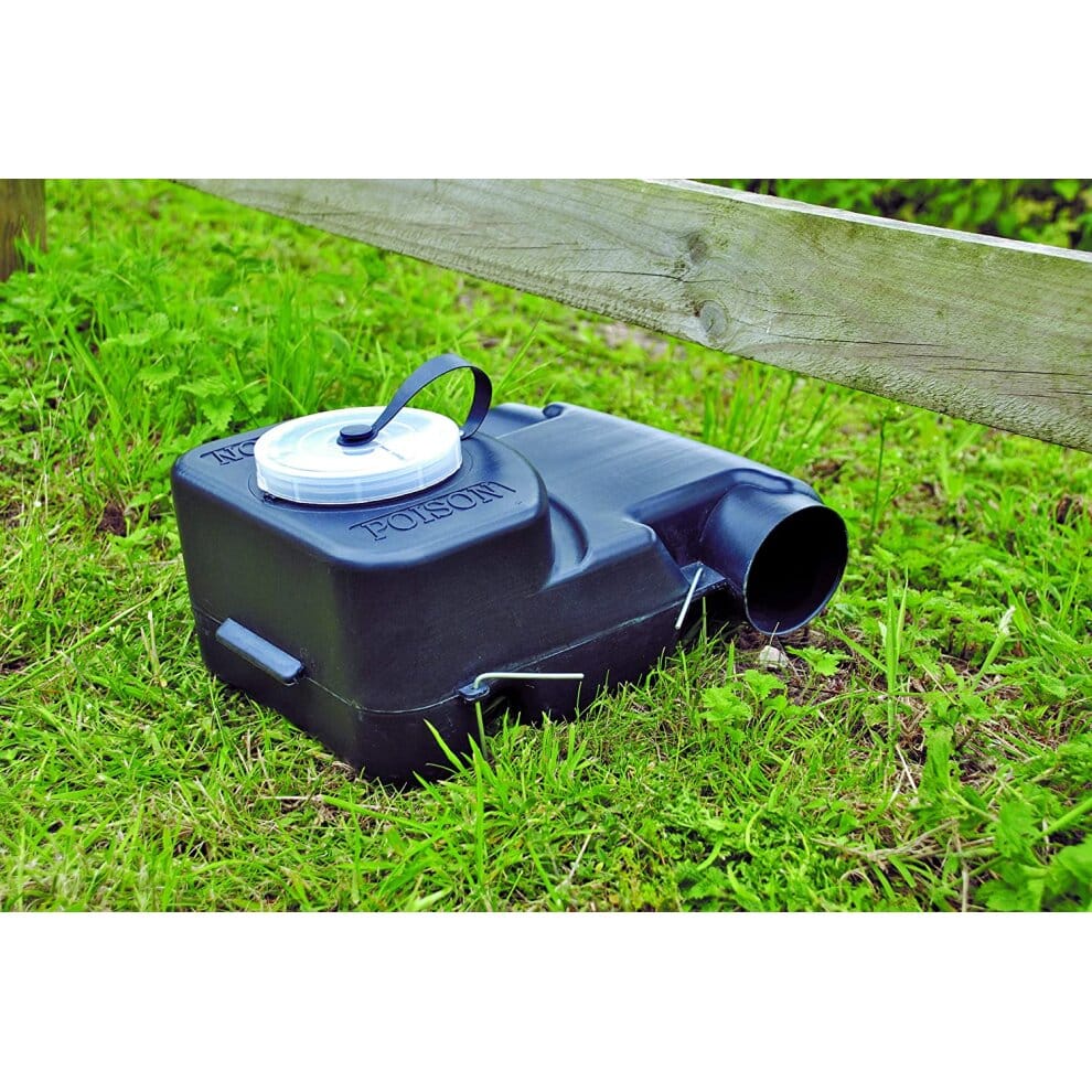 The Big Cheese XL Outdoor Bait Station, Multicolour 1721